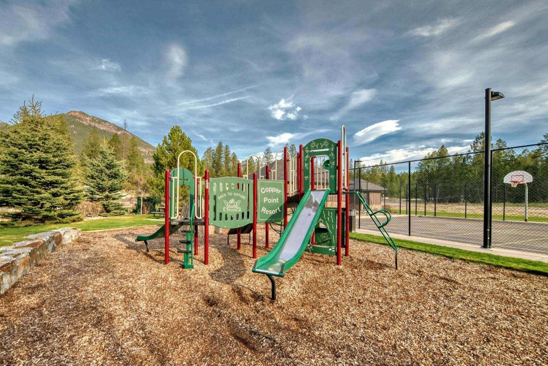 Copper Point Resort Invermere Exterior photo